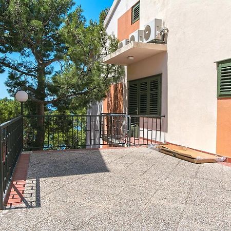 Apartments By The Sea Brela, Makarska - 16950 Exterior foto